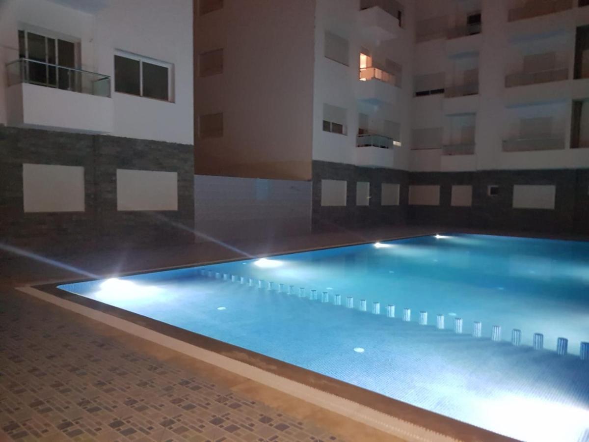 Appartement Avec Piscine, 1Min De La Plage Мартил Екстериор снимка